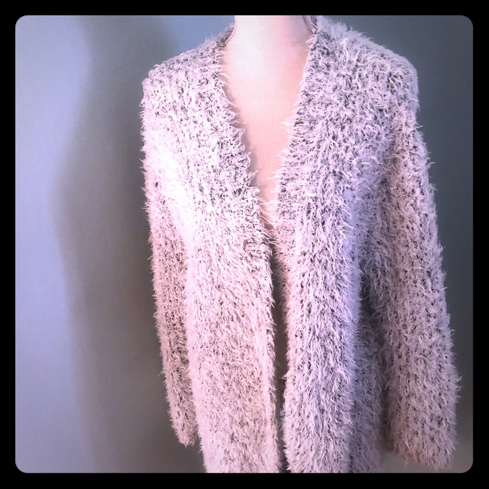 Grey/White/Black Long sleeve Sweater